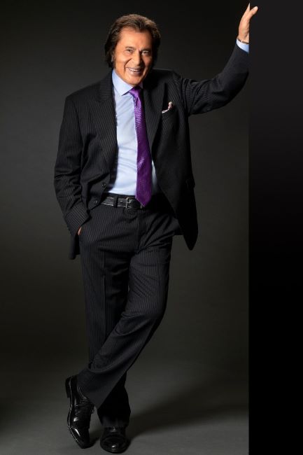 Engelbert Humperdinck is prrtfotming at the Orleans December 2nd